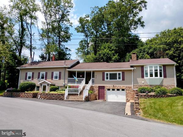 415 SUMMIT RD, Bellefonte, PA 16823