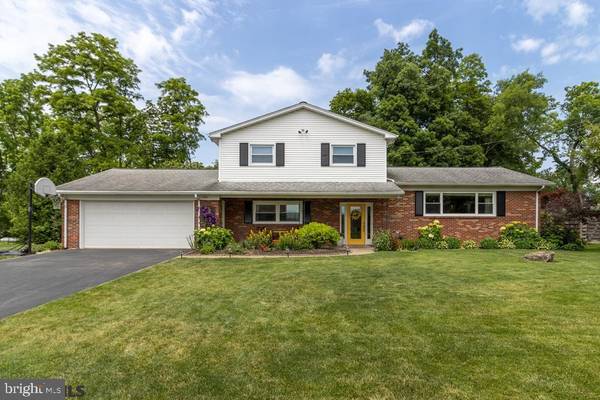 841 OAK RIDGE AVE, State College, PA 16801