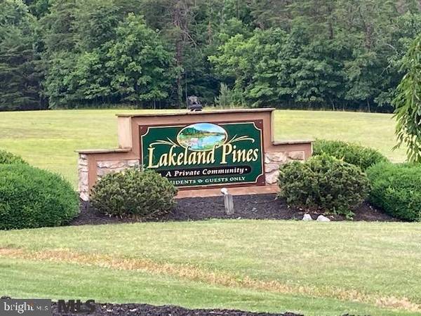 ON LAKELAND DRIVE DR #39, Hesston, PA 16647