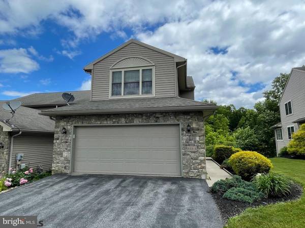 634 A OAKWOOD AVE, State College, PA 16803