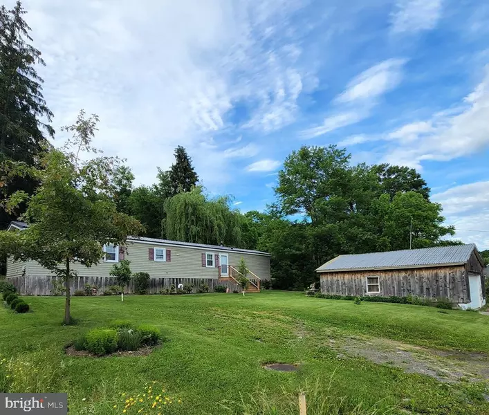 277 CLEARFIELD ST, Grassflat, PA 16839