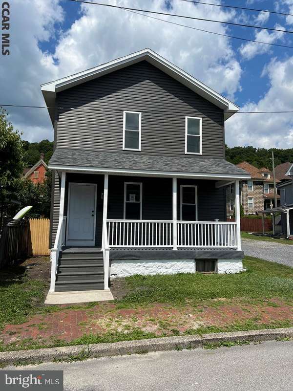 1253 WASHINGTON AVE, Tyrone, PA 16686