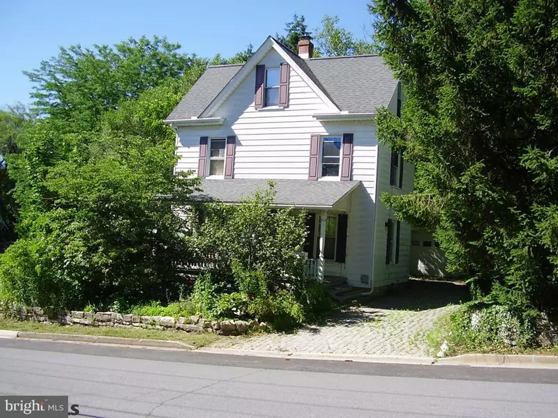 873 N ALLEN ST, State College, PA 16803