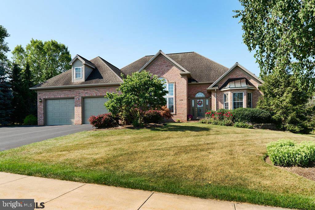1196 N FOXPOINTE DR, State College, PA 16803
