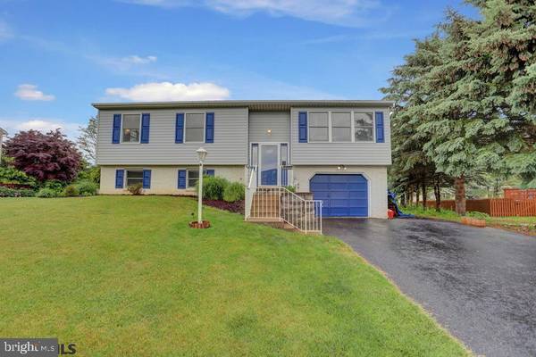 2237 BRISTOL AVE, State College, PA 16801