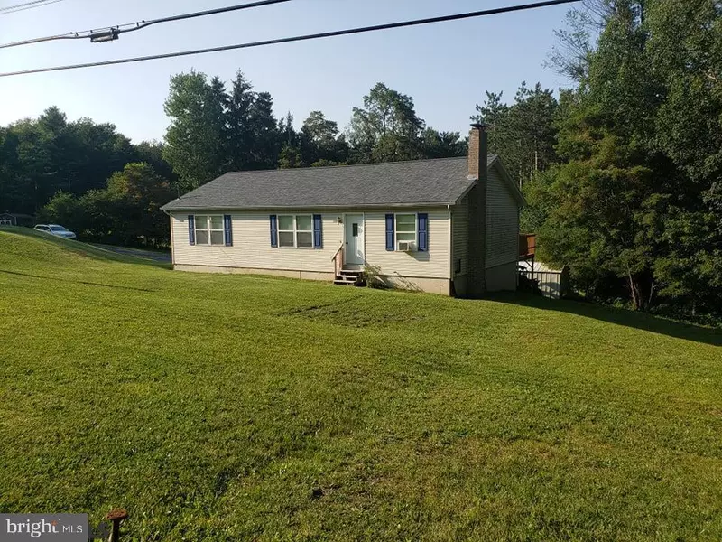 736 W SYCAMORE RD, Snow Shoe, PA 16874