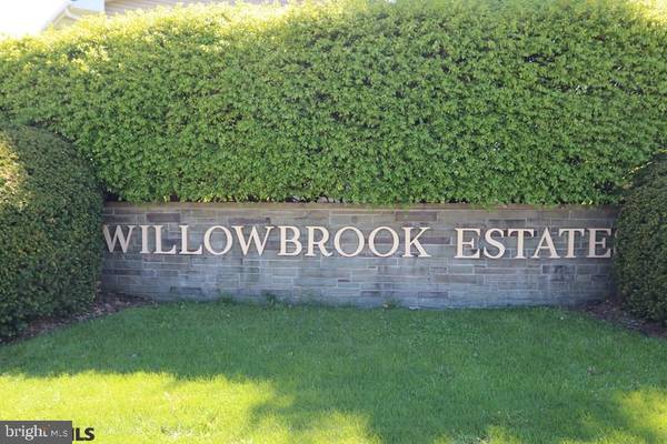 Boalsburg, PA 16827,102 SHERWOOD DR