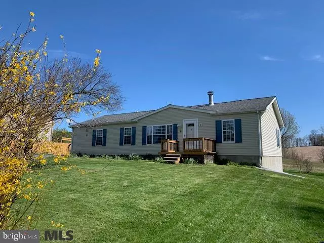 37 MCCOY AVE, Milroy, PA 17063