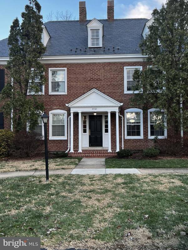 3521 S WAKEFIELD ST #B2, Arlington, VA 22206