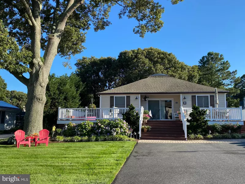 104 EWING RD, Ocean View, DE 19970