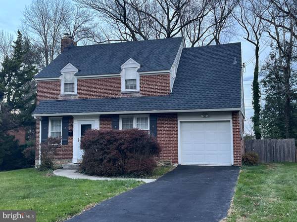 821 WOODSDALE RD, Wilmington, DE 19809