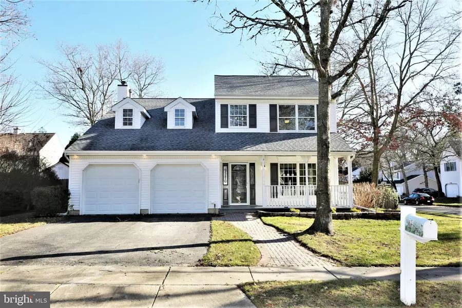 2 GLEN CT, Barnegat, NJ 08005