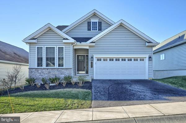 427 VALOR DR, Lititz, PA 17543