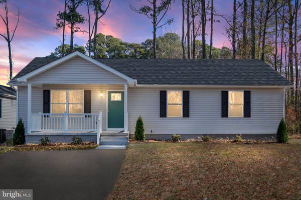 82 OAK LANE, Colonial Beach, VA 22443