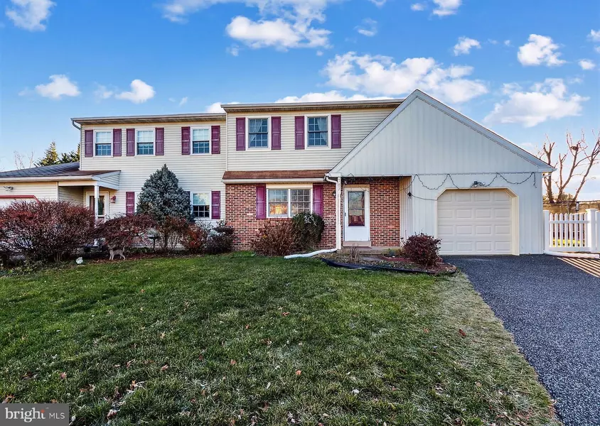 107 MACINTOSH LN, North Wales, PA 19454