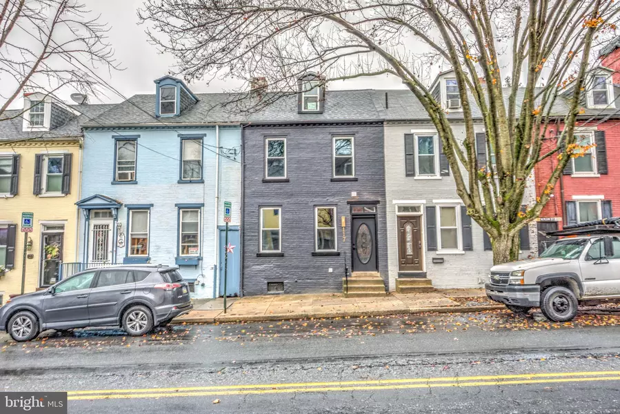 117 N PLUM ST, Lancaster, PA 17602