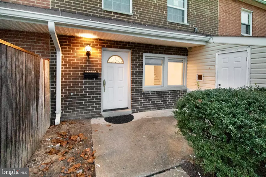 9175 HITCHING POST LN #L, Laurel, MD 20723