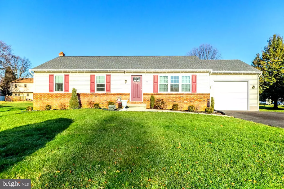 Aston, PA 19014,11 MCCRACKEN CIR