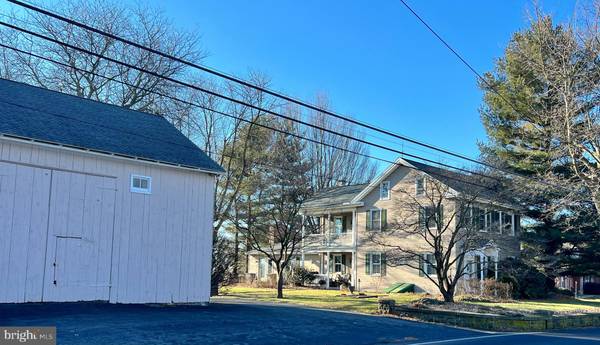 177 W KENDIG RD, Willow Street, PA 17584