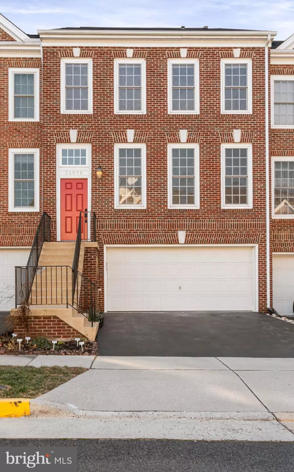 Chantilly, VA 20152,26058 NIMBLETON SQ