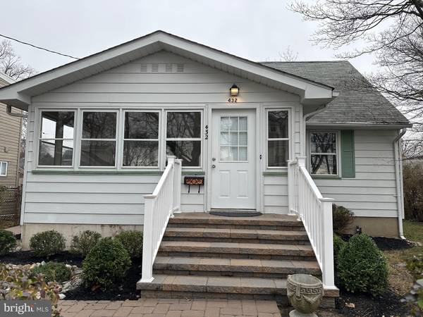 432 BUTTONWOOD ST, Delanco, NJ 08075