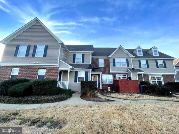 800 PRIMROSE LN, Chesapeake, VA 23320