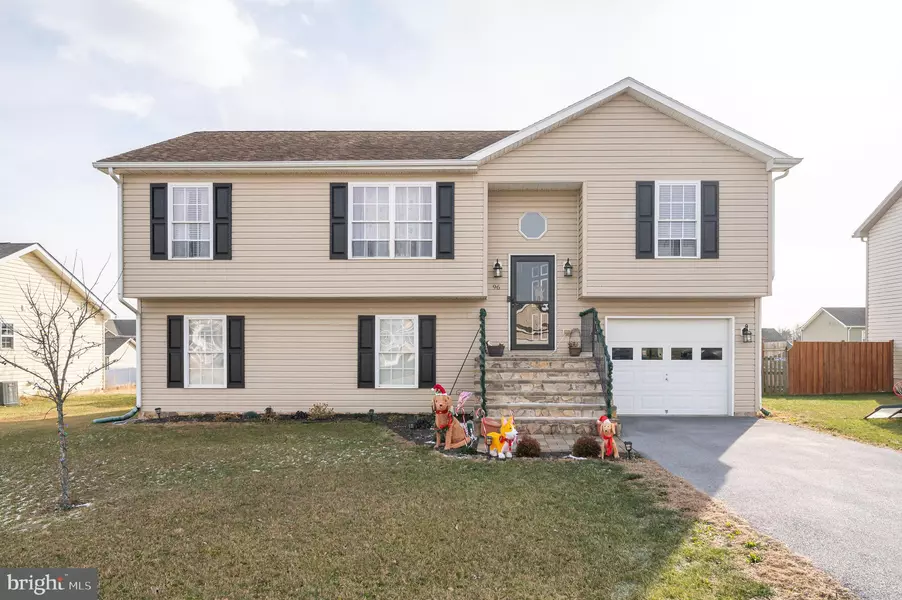 96 LAHAYE DR, Martinsburg, WV 25405