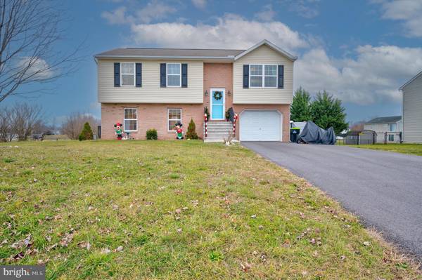 713 RUTHERFORD DRIVE, Greencastle, PA 17225