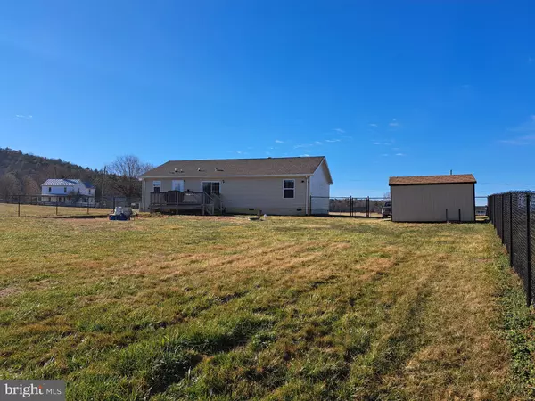 Luray, VA 22835,921 FAIRVIEW RD