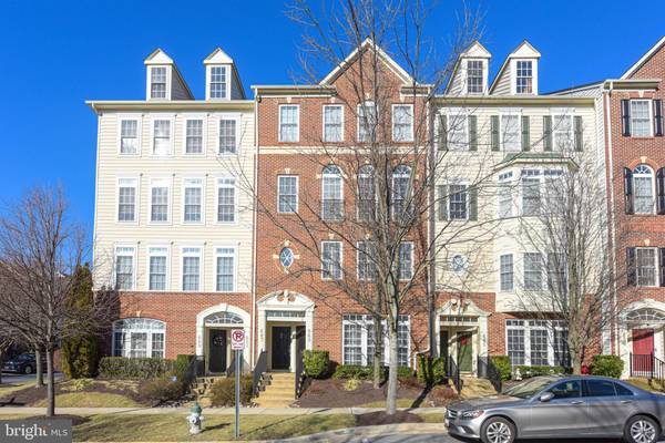 645 WHETSTONE GLEN ST #645, Gaithersburg, MD 20877