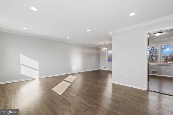 Hillsborough, NJ 08844,401 AMWELL RD