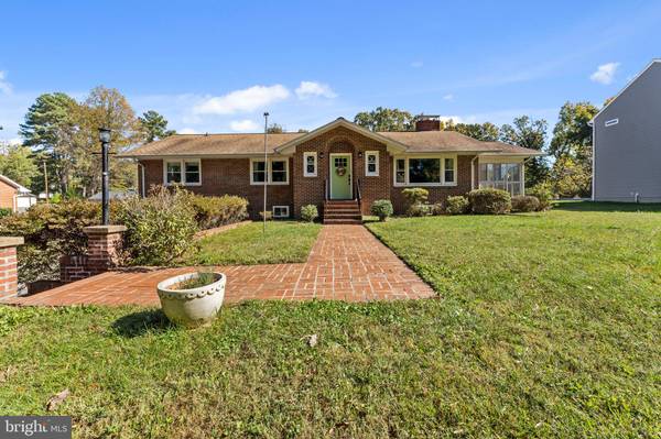 44 WAKEFIELD AVE, Fredericksburg, VA 22405