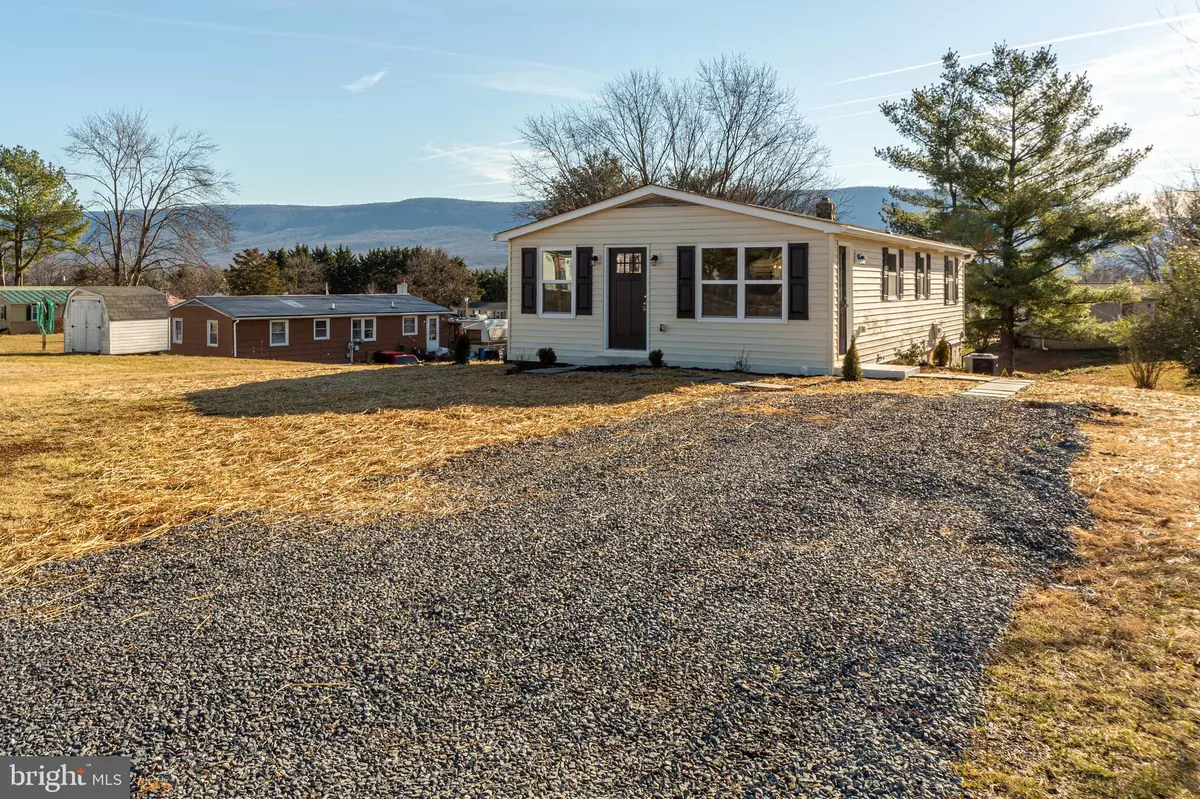 Mount Jackson, VA 22842,5848 CARDINAL ST