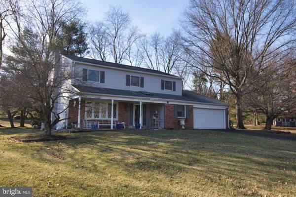 190 GRASSHOPPER DR, Ivyland, PA 18974