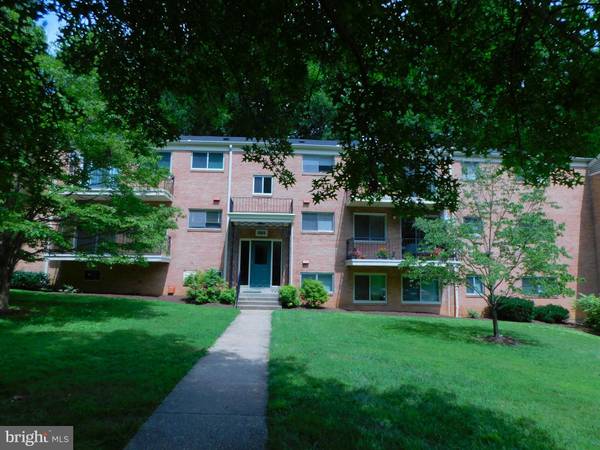 10619 KENILWORTH AVE #102, Bethesda, MD 20814