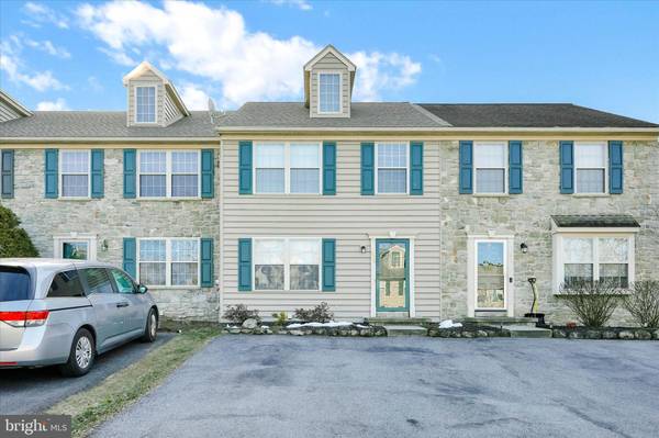 452 INDIAN ROCK CIR, Elizabethtown, PA 17022