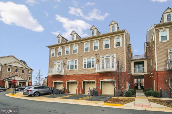 42604 HARDAGE TER S, Ashburn, VA 20148