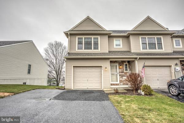 Manheim, PA 17545,273 CEDAR HOLW