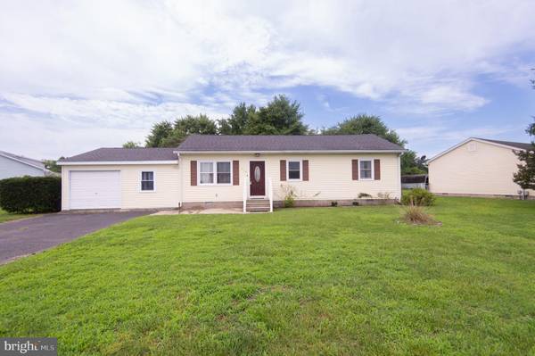 215 GLEN OAK CIR, Hurlock, MD 21643