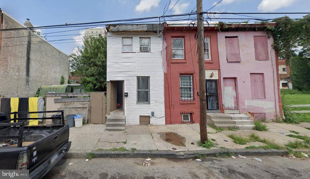1025 W ARIZONA ST, Philadelphia, PA 19133
