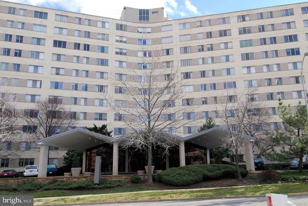 1200 N NASH ST #206, Arlington, VA 22209