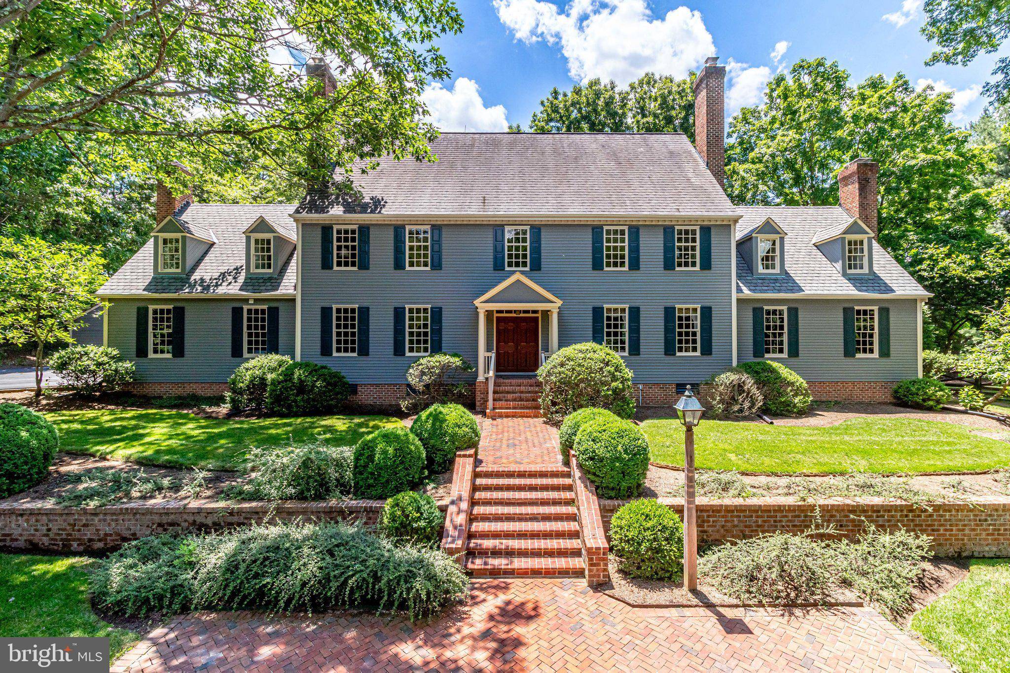 111 COMMONAGE DR, Great Falls, VA 22066