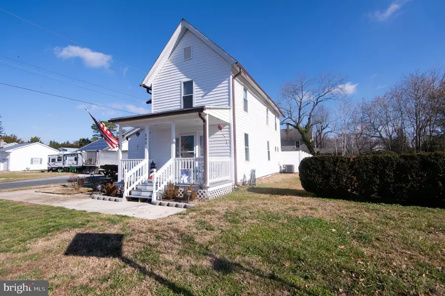 202 CAROLINE AVE, Ridgely, MD 21660