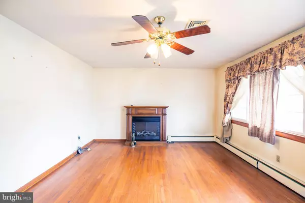 Somerset, NJ 08873,57 CARMEN ST