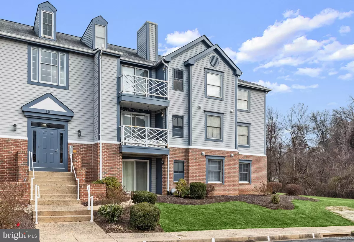 Abingdon, MD 21009,201 OAK LEAF CIR #201-D