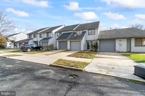 Matawan, NJ 07747,58 LEXINGTON CIR