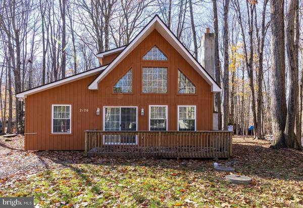 2126 TOTEM TRL, Pocono Lake, PA 18347