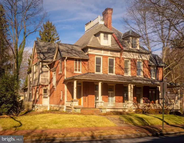 141 E MARSHALL ST, West Chester, PA 19380