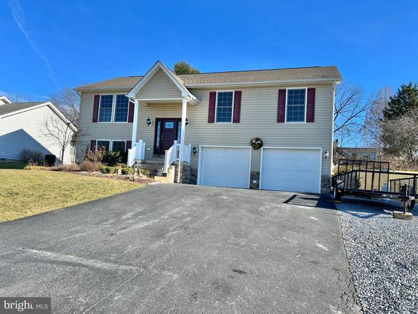 Martinsburg, WV 25403,194 SEASCAPE CT