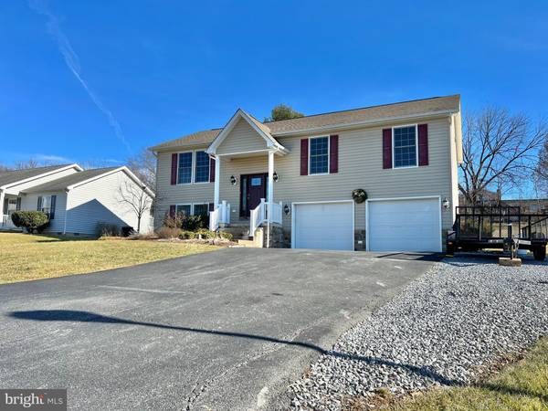 Martinsburg, WV 25403,194 SEASCAPE CT